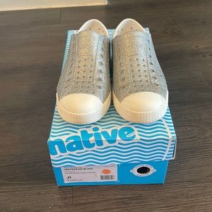 Native Big Kids size 1 silver bling shoes